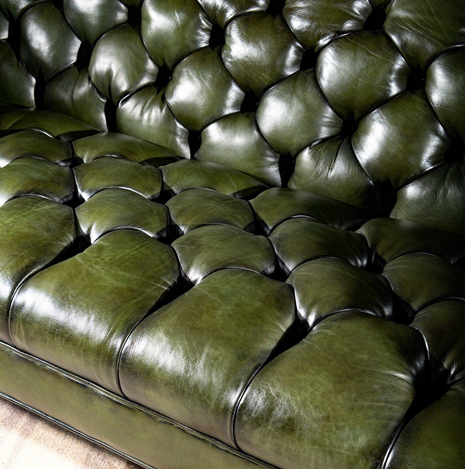 daphne-leather-chesterfield-sofa-6-910x1155-1-1