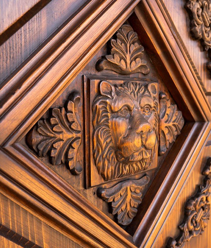 Custom-Hand-Carved-Lion-Arch-Door-7