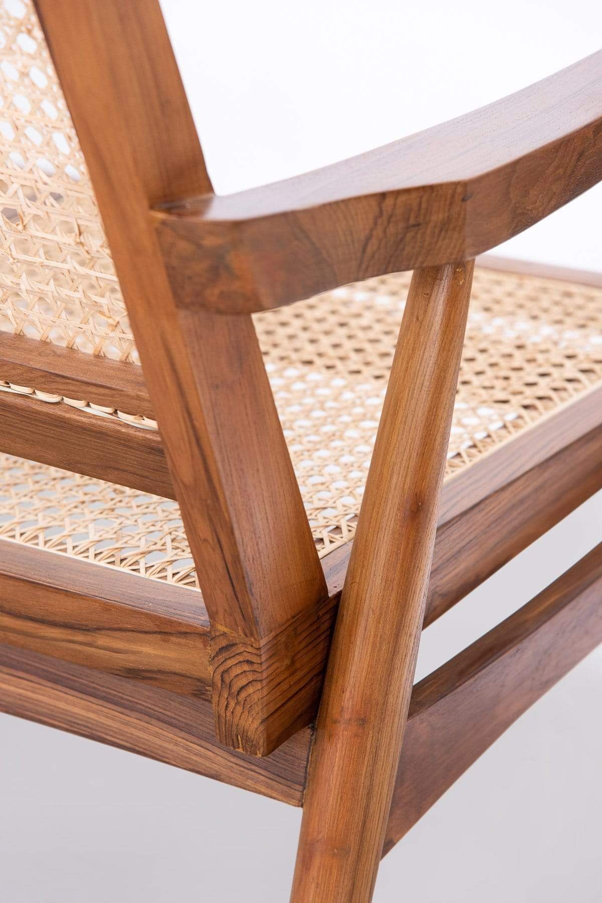 BENCH 15