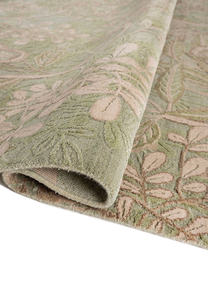 rug83